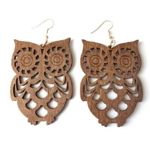 NWT Wooden Owl Dangle Hook Drop Earrings. Goldtone. Boho. Festival. Hippie. - Picture 4 of 5